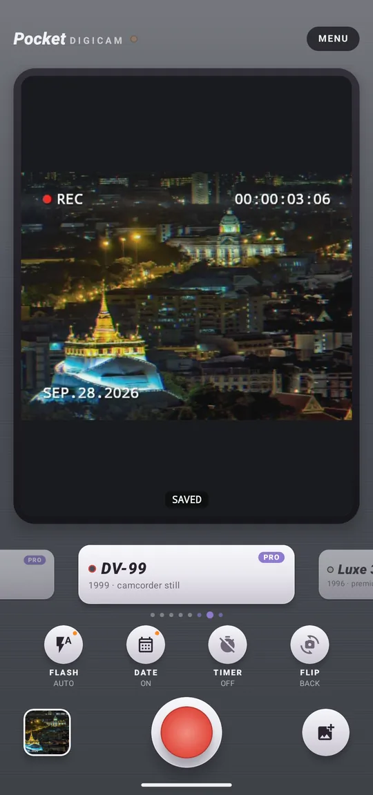 Pocket Digicam on Android: the DV-99 camera with Wat Saket at night, Bangkok developed on its LCD